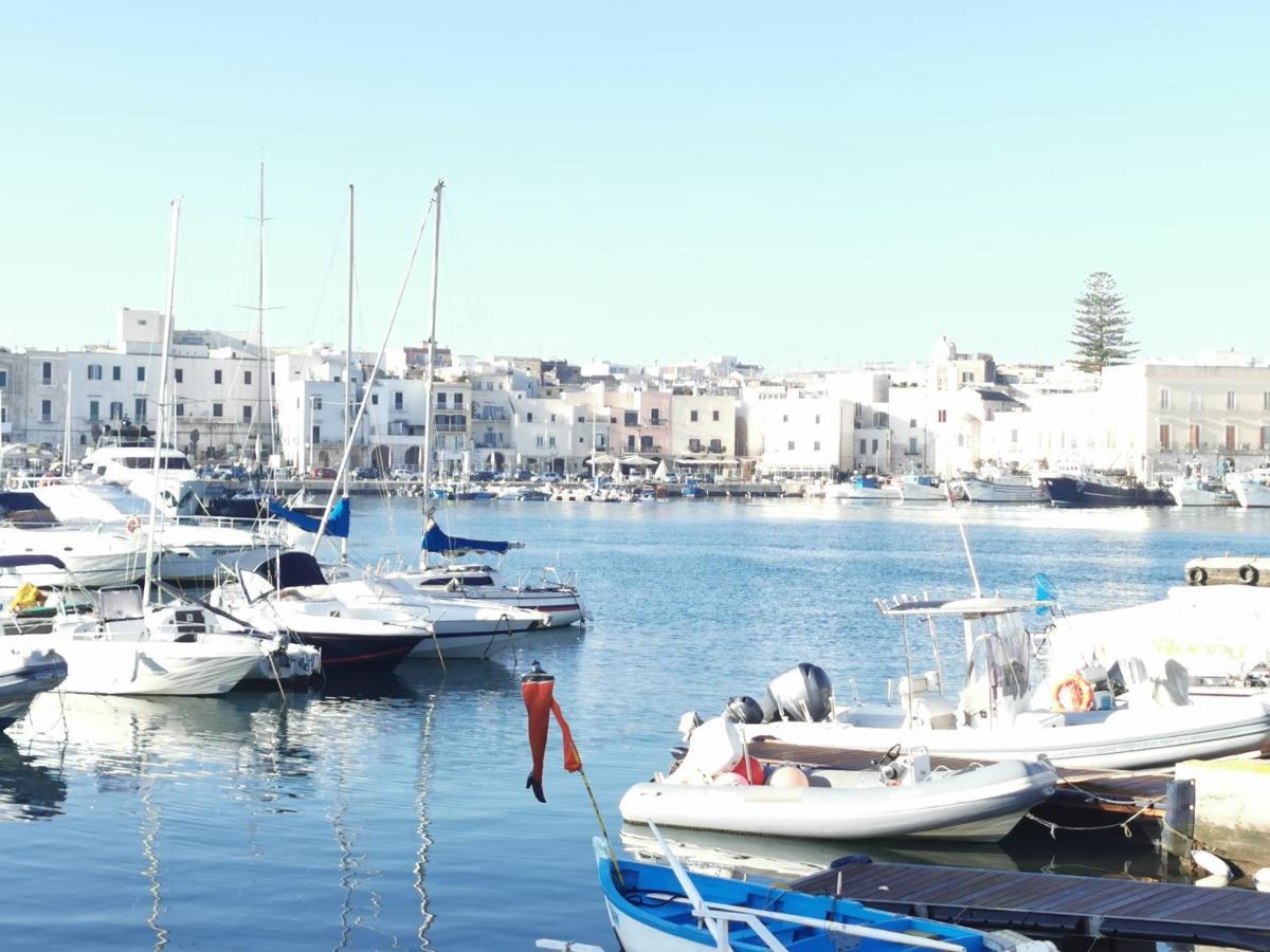 Ferienwohnung La Finestra Sul Porto Trani Exterior foto